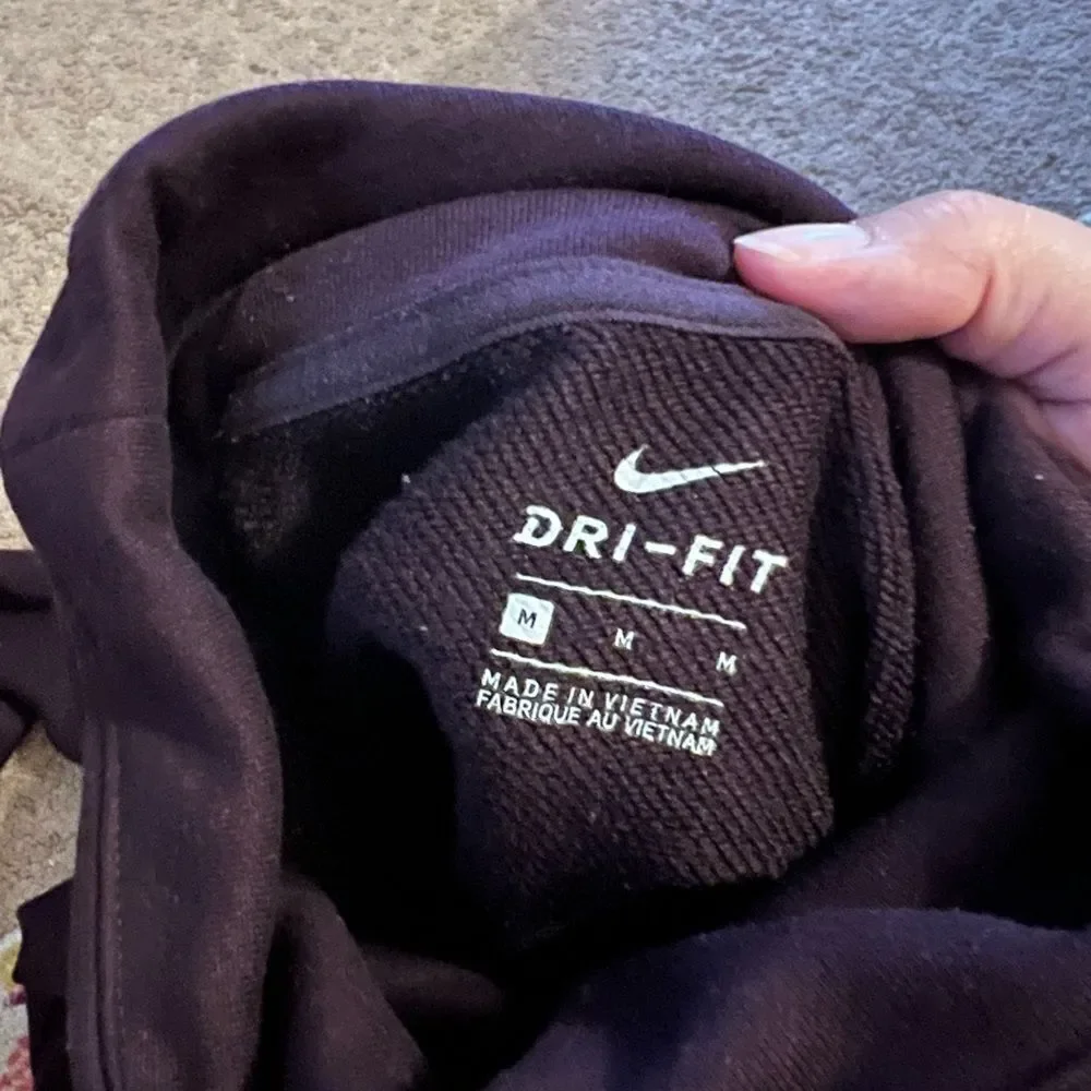 ‎Nike medium sweatshirt